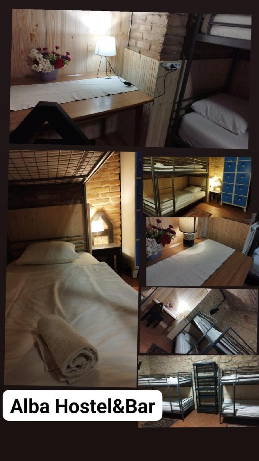 Alba Hostel Praga Esterno foto