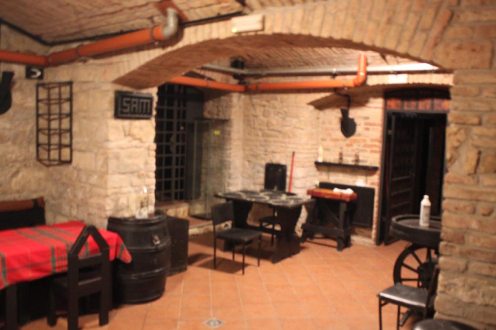 Alba Hostel Praga Esterno foto